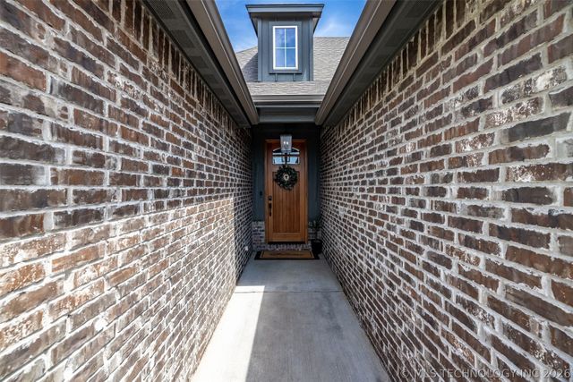 11801 S 31st West Avenue, Jenks, OK 74037