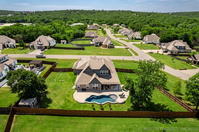 11801 S 31st West Avenue, Jenks, OK 74037