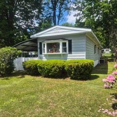 11 Angela Place # 11, Claremont, NH 03743