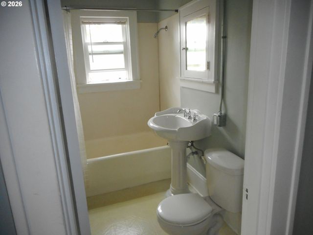 5203 Ne 16TH Ave, Portland, OR 97211