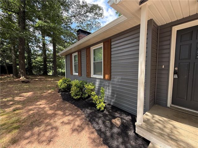 703 Navaho Court, Woodstock, GA 30188