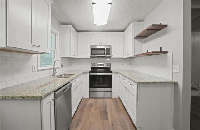 703 Navaho Court, Woodstock, GA 30188