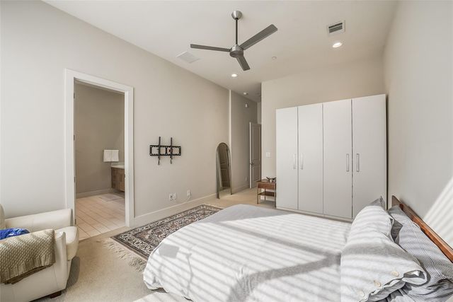 1004 California Street 203, Houston, TX 77006