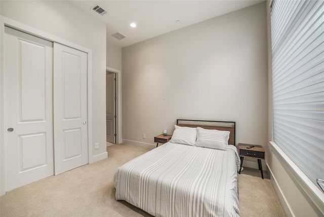 1004 California Street 203, Houston, TX 77006