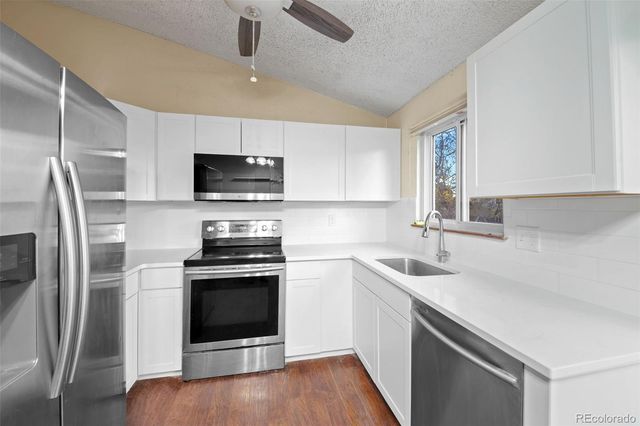 10966 W Bowles Place, Littleton, CO 80127