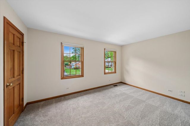 116 Northampton Drive, Oswego, IL 60543
