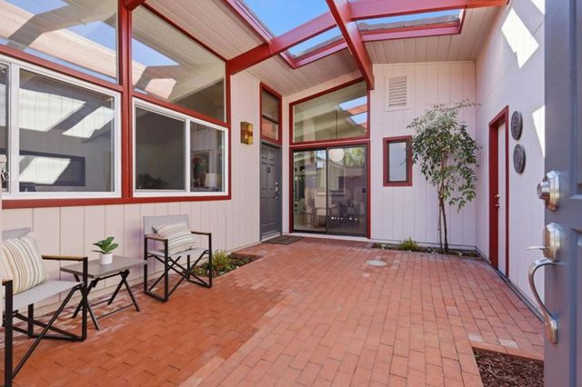 666 Ashbourne Drive, Sunnyvale, CA 94087