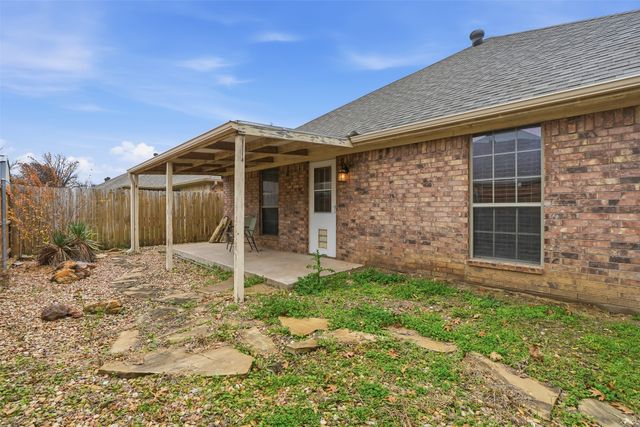 1005 Dawn Court, Granbury, TX 76048