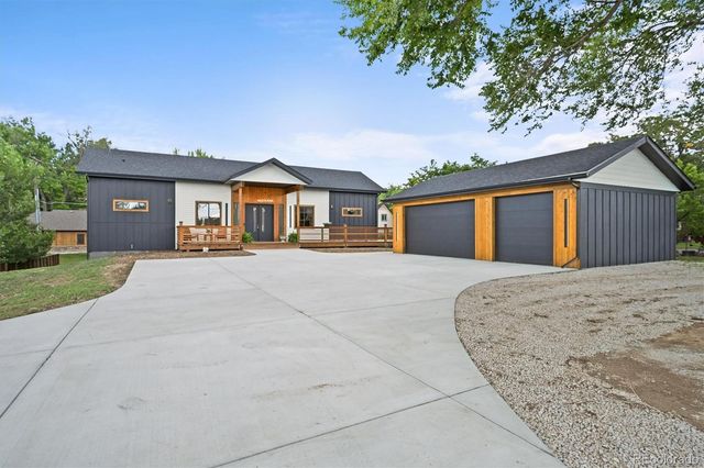 14950 W 32nd Avenue, Golden, CO 80401