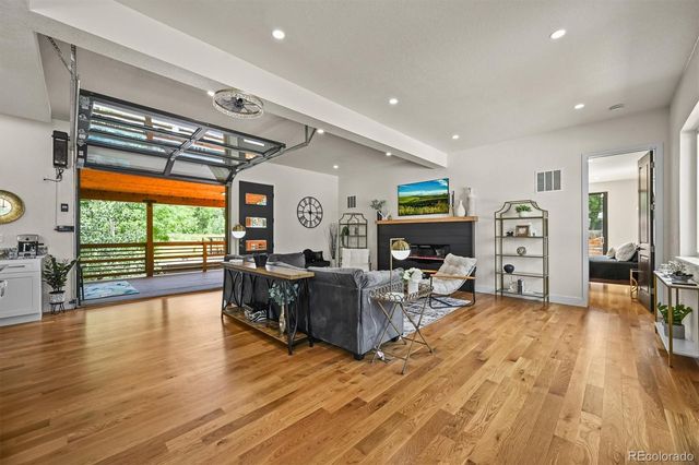 14950 W 32nd Avenue, Golden, CO 80401