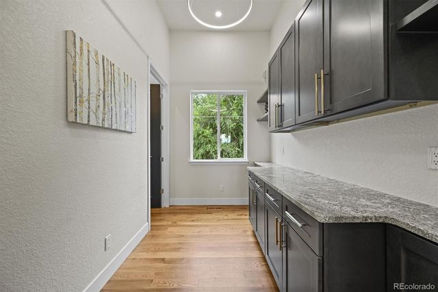 14950 W 32nd Avenue, Golden, CO 80401