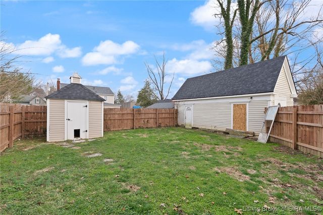 600 Farquar Avenue, Corydon, IN 47112