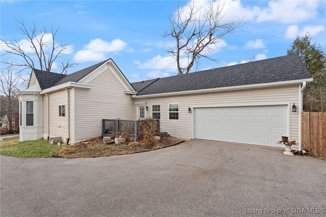 600 Farquar Avenue, Corydon, IN 47112