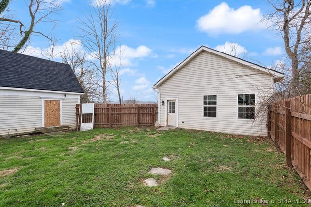 600 Farquar Avenue, Corydon, IN 47112