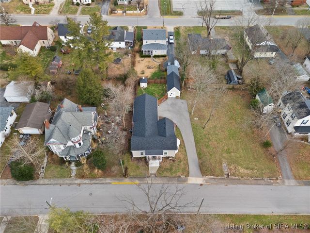 600 Farquar Avenue, Corydon, IN 47112