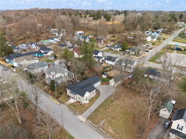 600 Farquar Avenue, Corydon, IN 47112