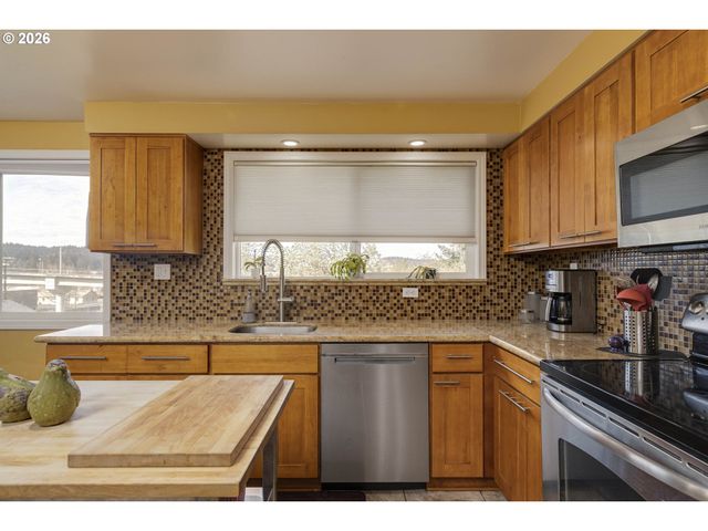 8815 Se 28TH Ave, Milwaukie, OR 97222