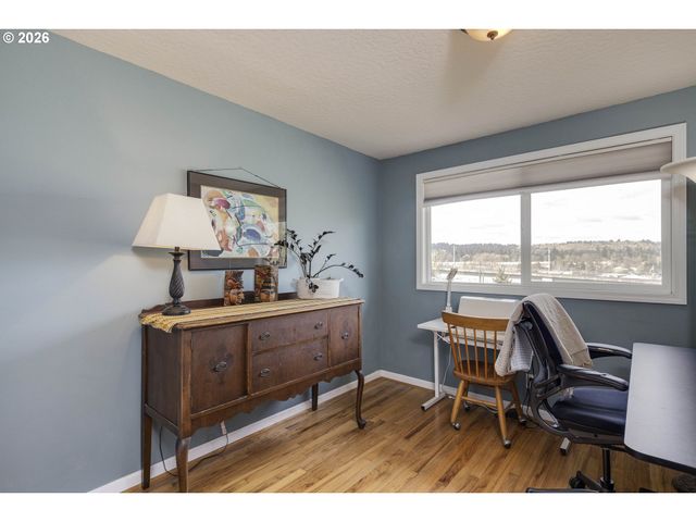 8815 Se 28TH Ave, Milwaukie, OR 97222