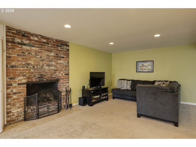 8815 Se 28TH Ave, Milwaukie, OR 97222