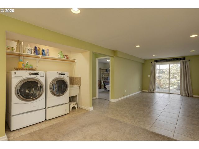 8815 Se 28TH Ave, Milwaukie, OR 97222