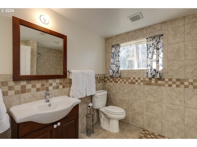 8815 Se 28TH Ave, Milwaukie, OR 97222