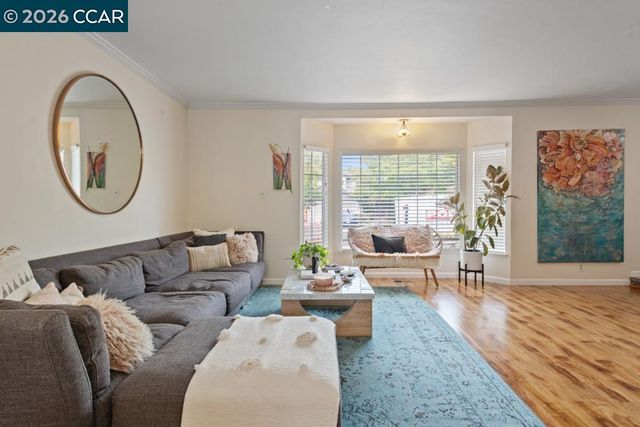 6657 Waverly Rd, Martinez, CA 94553