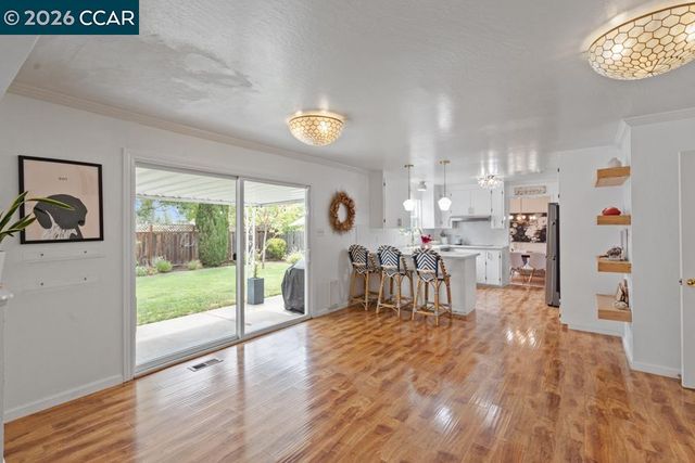 6657 Waverly Rd, Martinez, CA 94553