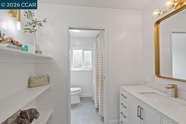 6657 Waverly Rd, Martinez, CA 94553