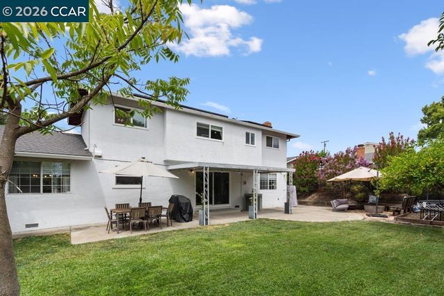 6657 Waverly Rd, Martinez, CA 94553