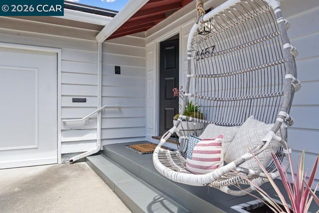6657 Waverly Rd, Martinez, CA 94553