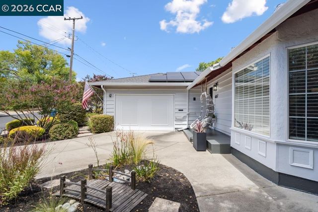 6657 Waverly Rd, Martinez, CA 94553