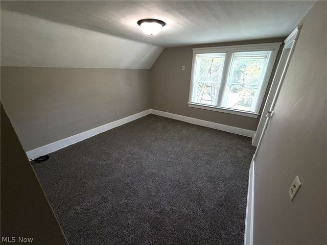 412 Iddings Avenue SE, Warren, OH 44483