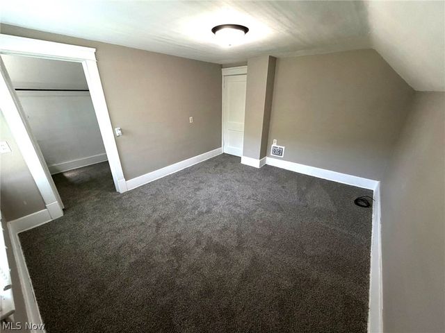 412 Iddings Avenue SE, Warren, OH 44483