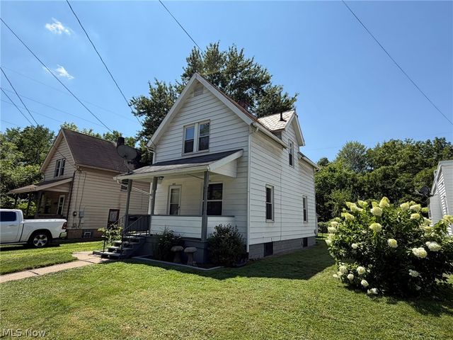 412 Iddings Avenue SE, Warren, OH 44483