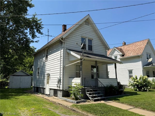 412 Iddings Avenue SE, Warren, OH 44483