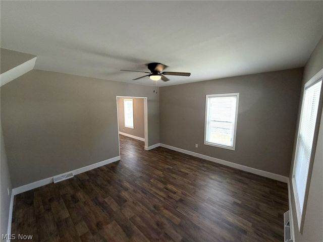 412 Iddings Avenue SE, Warren, OH 44483