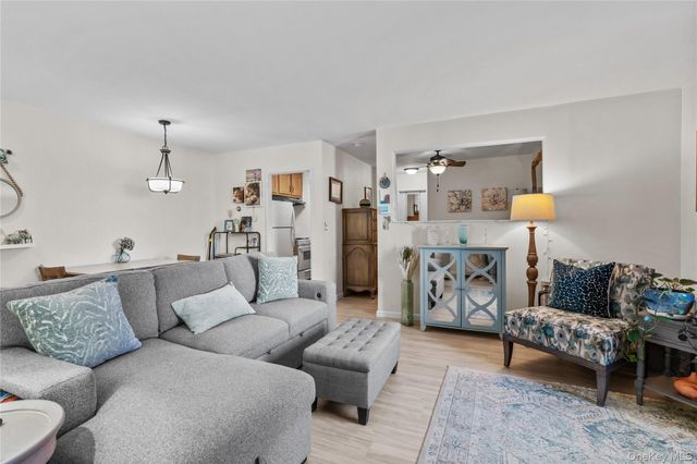 100 E Hartsdale Avenue 6AE, Hartsdale, NY 10530