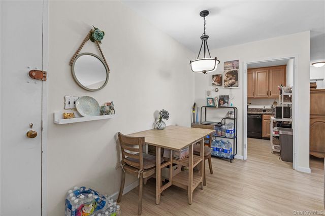 100 E Hartsdale Avenue 6AE, Hartsdale, NY 10530