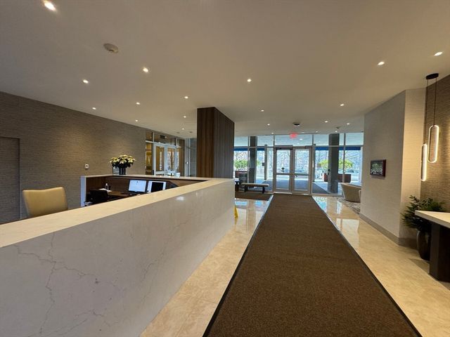 99 Pond Ave 222, Brookline, MA 02445