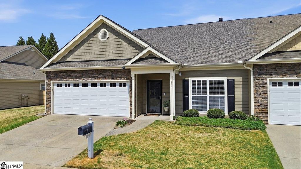 211 Louisville Drive, Greenville, SC 29607