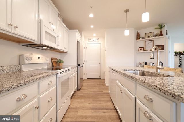 154 MAGNOLIA LN, State College, PA 16803