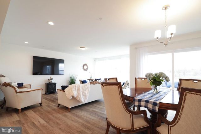 154 MAGNOLIA LN, State College, PA 16803