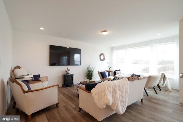 154 MAGNOLIA LN, State College, PA 16803