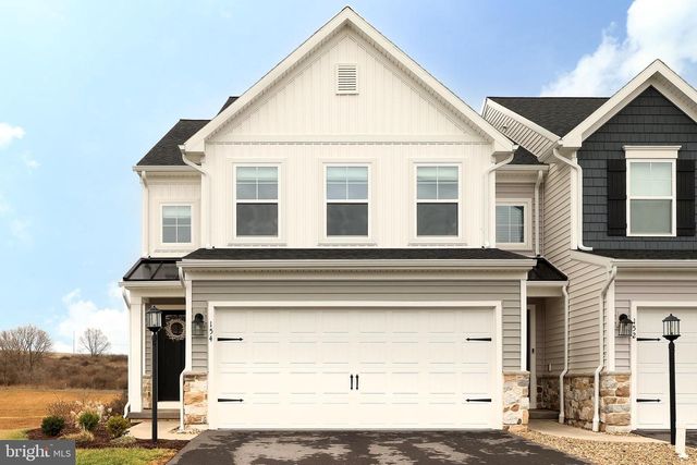 154 MAGNOLIA LN, State College, PA 16803