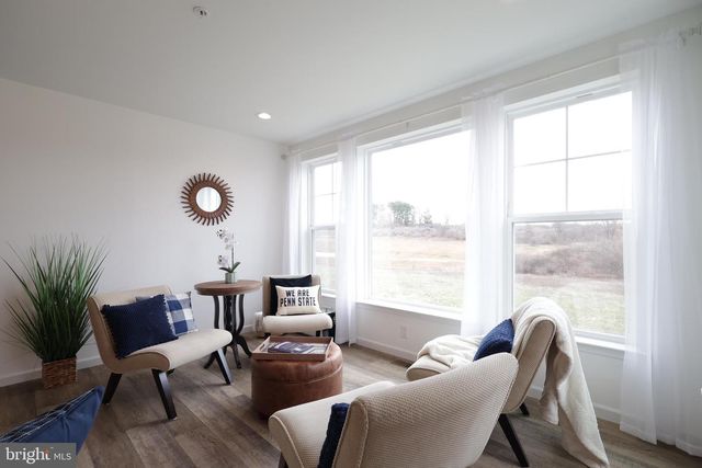 154 MAGNOLIA LN, State College, PA 16803