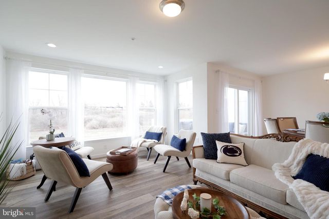 154 MAGNOLIA LN, State College, PA 16803