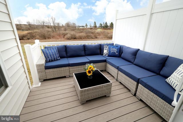 154 MAGNOLIA LN, State College, PA 16803