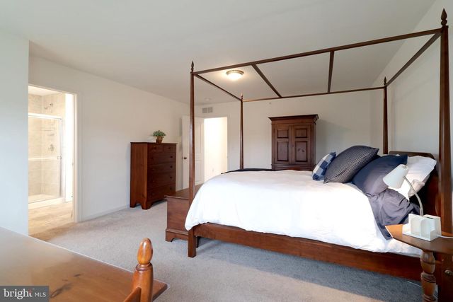 154 MAGNOLIA LN, State College, PA 16803