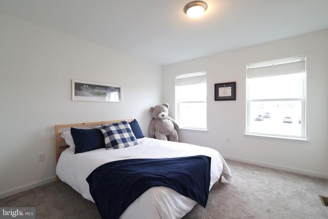 154 MAGNOLIA LN, State College, PA 16803