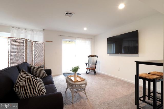 154 MAGNOLIA LN, State College, PA 16803